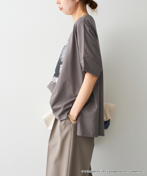 Spick & Span（スピックアンドスパン）の「《WEB限定/追加》GOOD ROCK SPEED / グッドロックスピード フォトドルマンTシャツ（Tシャツ/カットソー・レディース・ブラック系その他/ブラウン/ホワイト・FREE）」の9枚目の写真