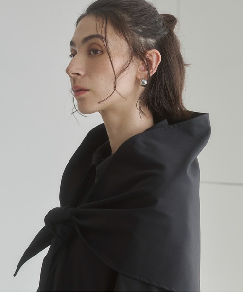 ANGIE（アンジー）の「スカーフ付きミドル丈ステンカラーコート（ステンカラーコート・レディース・アイボリー/ブラック/ライトベージュ・FREE）」の11枚目の写真