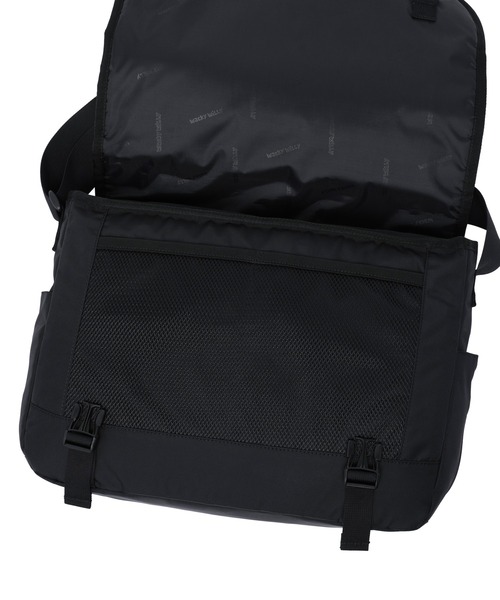 Wacky WiLLy（ワッキーウィリー）の「[26SS] FLIGHT V2 MESSENGER BAG（メッセンジャーバッグ・メンズ・ブラック/アイボリー・FREE）」の10枚目の写真