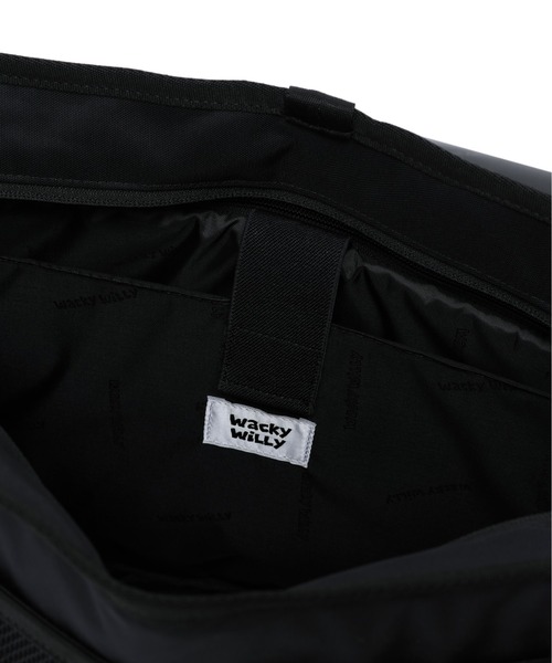 Wacky WiLLy（ワッキーウィリー）の「[26SS] FLIGHT V2 MESSENGER BAG（メッセンジャーバッグ・メンズ・ブラック/アイボリー・FREE）」の11枚目の写真