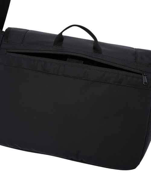 Wacky WiLLy（ワッキーウィリー）の「[26SS] FLIGHT V2 MESSENGER BAG（メッセンジャーバッグ・メンズ・ブラック/アイボリー・FREE）」の12枚目の写真