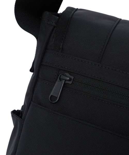 Wacky WiLLy（ワッキーウィリー）の「[26SS] FLIGHT V2 MESSENGER BAG（メッセンジャーバッグ・メンズ・ブラック/アイボリー・FREE）」の13枚目の写真