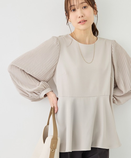 ROPE' PICNIC(ロペピクニック)の「袖プリーツフレアブラウス(シャツ/ブラウス・レディース・ホワイト/ネイビー/グレー系その他・S/M)」の3枚目の写真