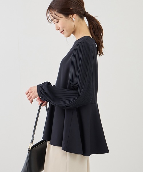 ROPE' PICNIC(ロペピクニック)の「袖プリーツフレアブラウス(シャツ/ブラウス・レディース・ホワイト/ネイビー/グレー系その他・S/M)」の17枚目の写真