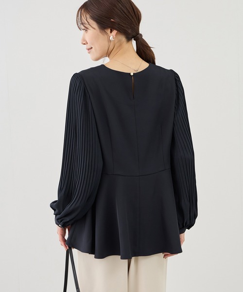 ROPE' PICNIC(ロペピクニック)の「袖プリーツフレアブラウス(シャツ/ブラウス・レディース・ホワイト/ネイビー/グレー系その他・S/M)」の16枚目の写真