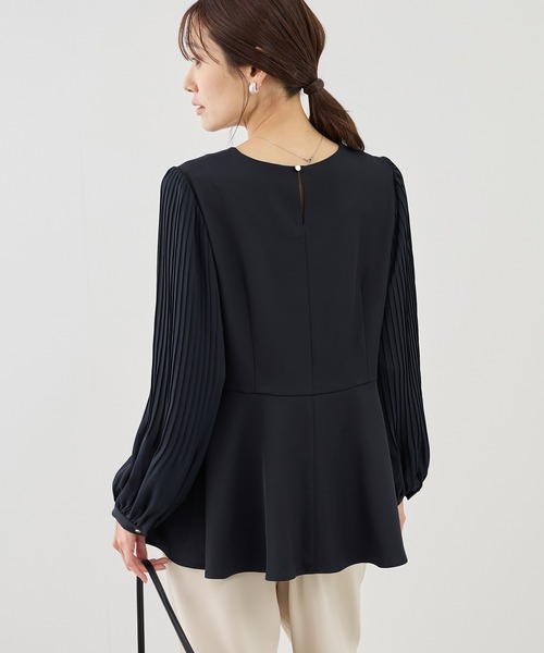 ROPE' PICNIC(ロペピクニック)の「袖プリーツフレアブラウス(シャツ/ブラウス・レディース・ホワイト/ネイビー/グレー系その他・S/M)」の15枚目の写真