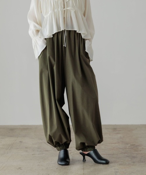 LOWRYS FARM（ローリーズファーム）の「ナイロンバルーンパンツ 639548（その他パンツ・レディース・ベージュ/ブラック/カーキ・FREE）」の11枚目の写真