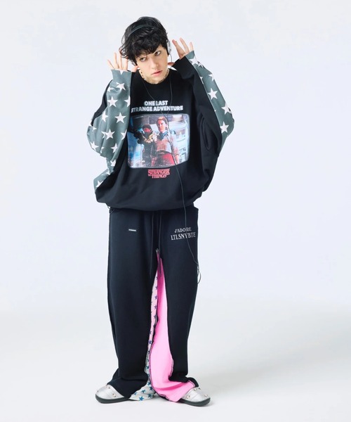Little sunny bite(リトルサニーバイト)の「littlesunnybite/リトルサニーバイト/stranger graphic sweat top(スウェット・レディース・ネイビー/ホワイト・S)」の6枚目の写真