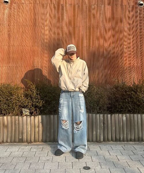 IDWS(アイドンワナセル)の「Swift Symbol Track Jacket Beige(ナイロンジャケット・レディース・その他・1/2)」の8枚目の写真