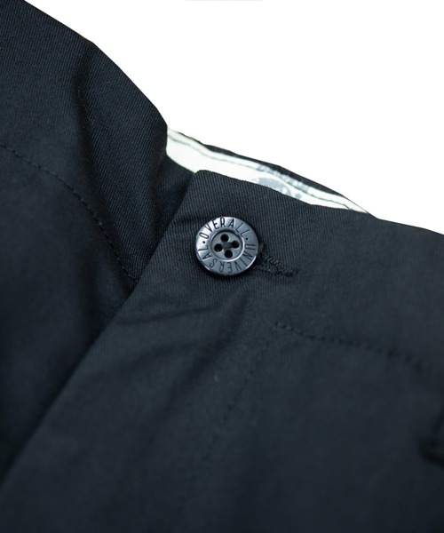 UNIVERSAL OVERALL(ユニバーサルオーバーオール)の「Adietive TUCK TAPERD(チノパンツ・メンズ・チャコールグレー/ブラック/ベージュ・S/M/L/XL)」の5枚目の写真