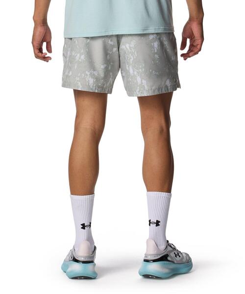UNDER ARMOUR（アンダーアーマー）の「UAウーブン マルチ ポケット プリント ショーツ（トレーニング/メンズ）（その他パンツ・メンズ・グレー系その他・L/2XL/XL/M/S）」の2枚目の写真
