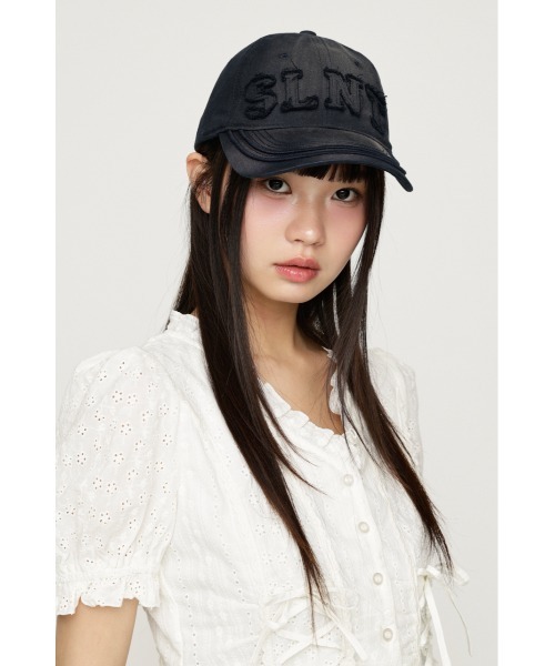 SLY(スライ)の「WASHED DAMAGE PATCH CAP ウォッシュドダメージパッチキャップ 春服(キャップ・レディース・レッド/ネイビー・FREE)」の15枚目の写真