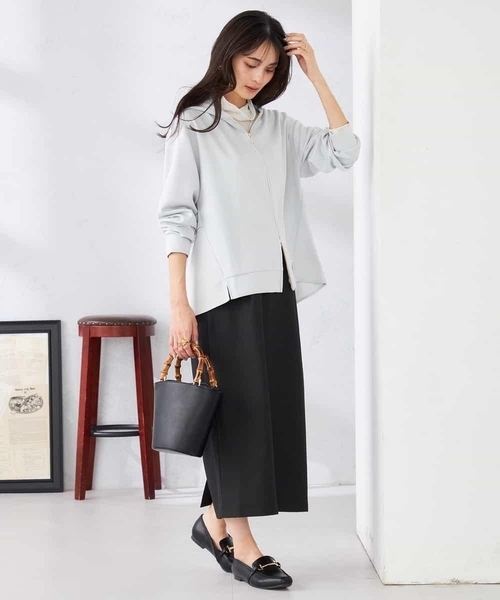 a.v.v（アーヴェヴェ）の「バックフレアダンボールパーカー（パーカー・レディース・アイボリー/ネイビー/ライトグレー・36/38/40）」の10枚目の写真