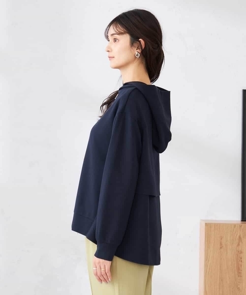 a.v.v（アーヴェヴェ）の「バックフレアダンボールパーカー（パーカー・レディース・アイボリー/ネイビー/ライトグレー・36/38/40）」の18枚目の写真