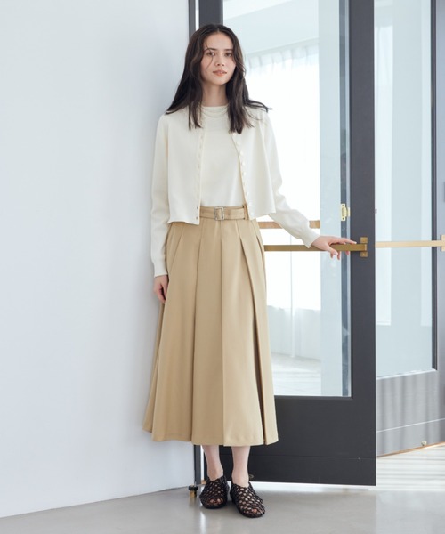 Mila Owen（ミラオーウェン）の「シェル釦デザインクロップドニットカーディガン（カーディガン/ボレロ・レディース・レッド/マルチ/ブラック/アイボリー・1/0）」の22枚目の写真