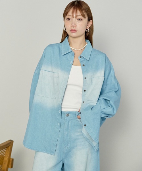 enhaut（アンオート）の「ヴィンテージ加工 デニム オーバー シャツ（シャツ/ブラウス・レディース・ライトブルー/インディゴブルー・FREE）」の3枚目の写真