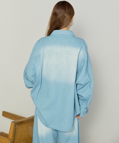 enhaut（アンオート）の「ヴィンテージ加工 デニム オーバー シャツ（シャツ/ブラウス・レディース・ライトブルー/インディゴブルー・FREE）」の8枚目の写真