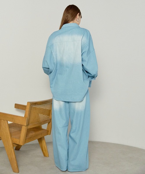 enhaut（アンオート）の「ヴィンテージ加工 デニム オーバー シャツ（シャツ/ブラウス・レディース・ライトブルー/インディゴブルー・FREE）」の11枚目の写真