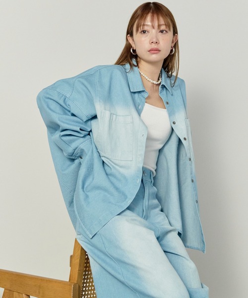 enhaut（アンオート）の「ヴィンテージ加工 デニム オーバー シャツ（シャツ/ブラウス・レディース・ライトブルー/インディゴブルー・FREE）」の16枚目の写真