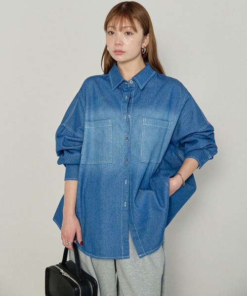 enhaut（アンオート）の「ヴィンテージ加工 デニム オーバー シャツ（シャツ/ブラウス・レディース・ライトブルー/インディゴブルー・FREE）」の20枚目の写真