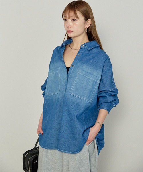 enhaut（アンオート）の「ヴィンテージ加工 デニム オーバー シャツ（シャツ/ブラウス・レディース・ライトブルー/インディゴブルー・FREE）」の21枚目の写真