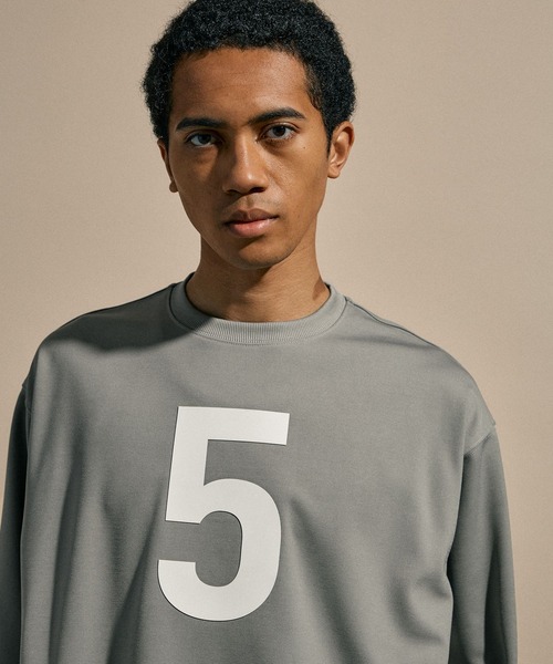 NUMERALS（ヌメラルズ）の「[NUMERALS]MOLDED JERSEY PULLOVER（Tシャツ/カットソー・メンズ・ブラック/グレー・LARGE/MEDIUM）」の7枚目の写真