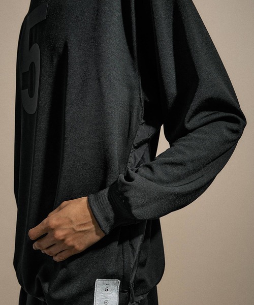 NUMERALS（ヌメラルズ）の「[NUMERALS]MOLDED JERSEY PULLOVER（Tシャツ/カットソー・メンズ・ブラック/グレー・LARGE/MEDIUM）」の22枚目の写真