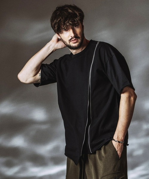 NO ID.（ノーアイディ）の「【NO ID.】Layered ZIP BIG T-shirt / レイヤードジップビッグTシャツ（Tシャツ/カットソー・メンズ・ホワイト/ブラック/グレー・ONE SIZE）」の8枚目の写真