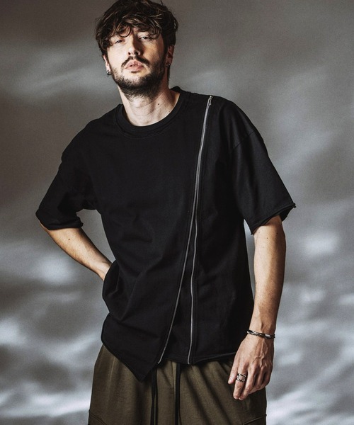 NO ID.（ノーアイディ）の「【NO ID.】Layered ZIP BIG T-shirt / レイヤードジップビッグTシャツ（Tシャツ/カットソー・メンズ・ホワイト/ブラック/グレー・ONE SIZE）」の10枚目の写真