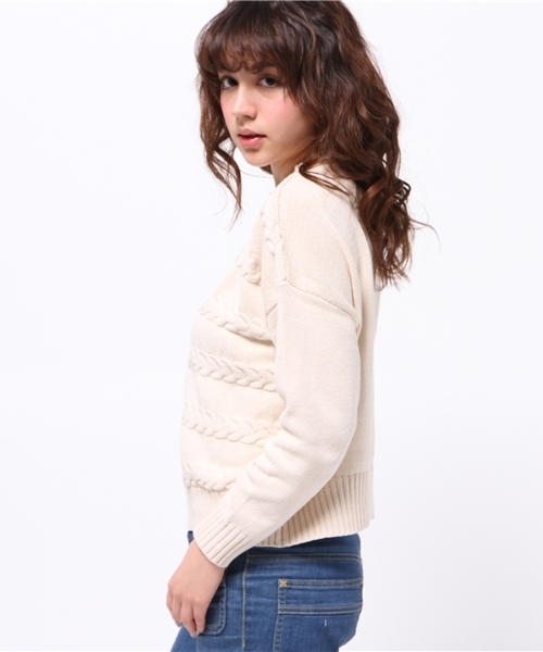 mystic（ミスティック）の「【mystic】ケーブルボーダーニットプルオーバー（ニット/セーター・レディース・キャメル/オフホワイト/ブラック/ネイビー・ﾌﾘ-）」の6枚目の写真