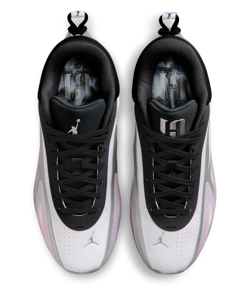 JORDAN BRAND(ジョーダンブランド)の「【別注】ジョーダン ジョーダン エアー シリーズ 2 PF 限定コラボ(スニーカー・レディース・ホワイト×シルバー・22.5cm/23.0cm/23.5cm/24.0cm/24.5cm/25.0cm/25.5cm/26.0cm/26.5cm/27.0cm/27.5cm)」の4枚目の写真