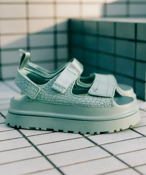 UGG（アグ）の「W GOLDENGLOW EMBOSSED　1175311-ART（サンダル・レディース・ブルー・5/6/7/8/9）」の3枚目の写真