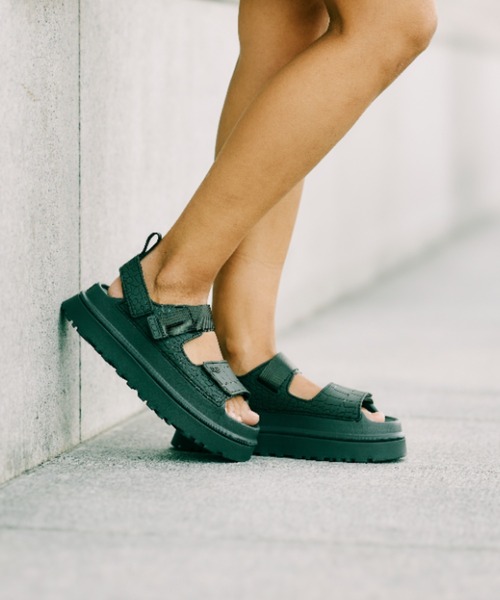 UGG（アグ）の「W GOLDENGLOW EMBOSSED　1175311-ART（サンダル・レディース・ブルー・5/6/7/8/9）」の18枚目の写真