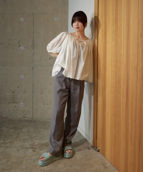 UGG（アグ）の「W GOLDENGLOW EMBOSSED　1175311-ART（サンダル・レディース・ブルー・5/6/7/8/9）」の12枚目の写真