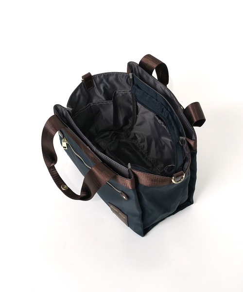 Legato Largo（レガートラルゴ）の「"02"≪Legato Largo≫ALL DAY/オールデイ 10ポケット バイカラー 2WAY ショルダーバッグ（バックパック/リュック・レディース・ブラック/グレー/サンドベージュ/ネイビー・ONE SIZE）」の14枚目の写真