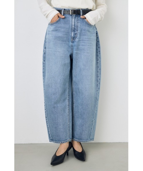 AZUL by moussy(アズールバイマウジー)の「【サイズ,身長別画像あり】AZUL DENIM ワイドカーブデニム(デニムパンツ・レディース・ブルー・24inch/25inch/26inch)」の1枚目の写真