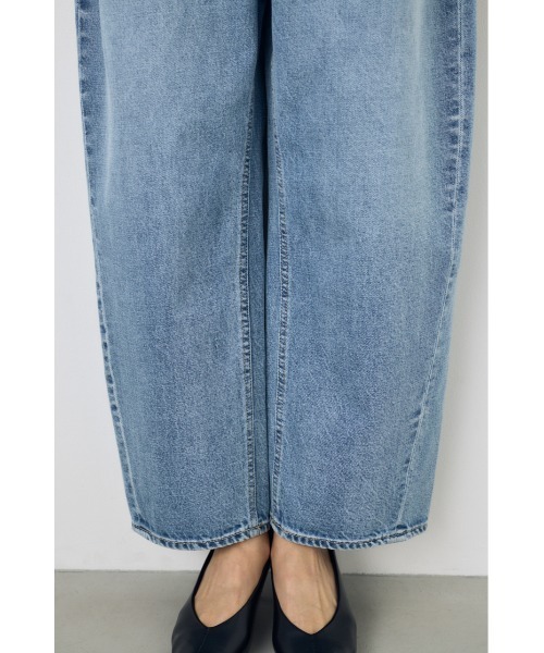 AZUL by moussy(アズールバイマウジー)の「【サイズ,身長別画像あり】AZUL DENIM ワイドカーブデニム(デニムパンツ・レディース・ブルー・24inch/25inch/26inch)」の9枚目の写真