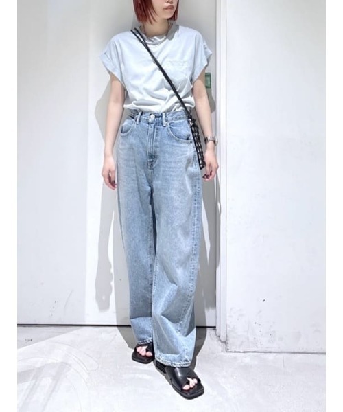 AZUL by moussy(アズールバイマウジー)の「【サイズ,身長別画像あり】AZUL DENIM ワイドカーブデニム(デニムパンツ・レディース・ブルー・24inch/25inch/26inch)」の16枚目の写真