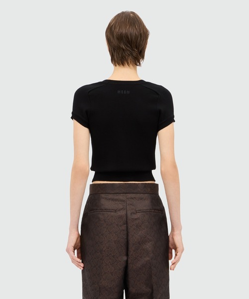 MSGM(エムエスジーエム)の「スタッズ ショートスリーブ ニットトップ(ニット/セーター・レディース・ピンク/ブラック・M/S)」の8枚目の写真