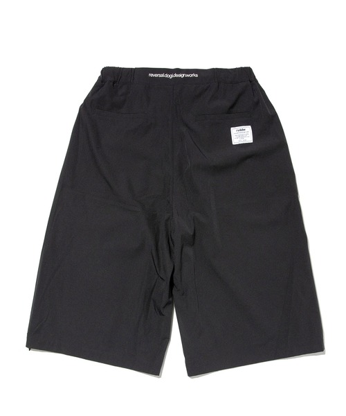 reversal.dogi.design.works(リバーサル・ドーギ・デザイン・ワークス)の「<reversal/リバーサル>4WAY WIDE SHORT TROUSERS(その他パンツ・メンズ・ブラック・X-LARGE/LARGE)」の2枚目の写真
