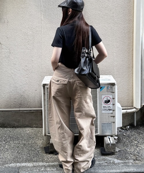 Figments(フィグメンツ)の「クロスデザインZIPトップ(Tシャツ/カットソー・レディース・ホワイト/ブラック・FREE)」の9枚目の写真
