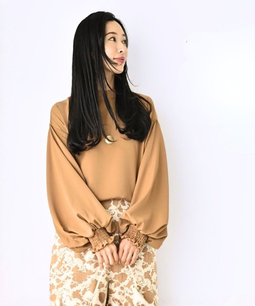 Ehre style(エーレスタイル)の「休日やお仕事に!2way袖 華やか服(シャツ/ブラウス・レディース・ホワイト/ブラウン/ブラック・FREE)」の3枚目の写真