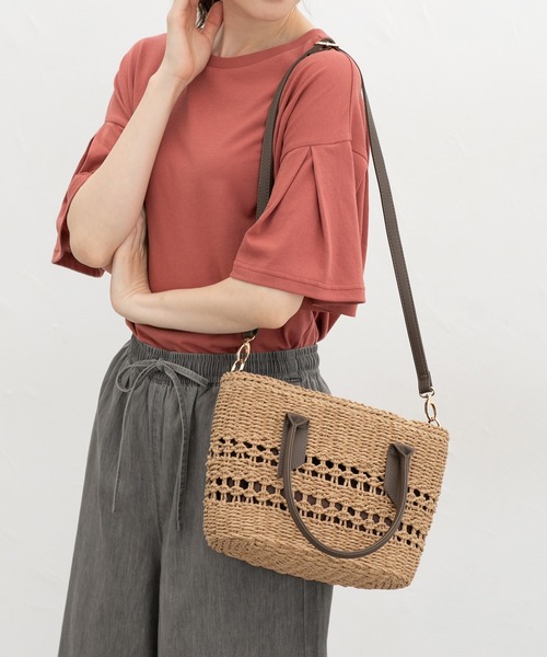 Honeys（ハニーズ）の「編み柄入りカゴバッグ（かごバッグ・レディース・アイボリー系1/ベージュ系1/ブラック×ベージュ・FREE）」の3枚目の写真