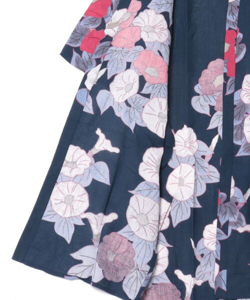 倭物やカヤ（ワモノヤカヤ）の「【倭物やカヤ】容花（かおばな）着物風UV羽織（カーディガン/ボレロ・レディース・ネイビー/キナリ・FREE）」の12枚目の写真