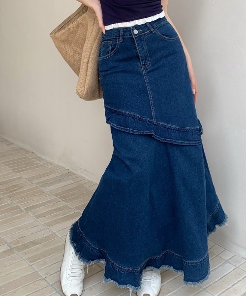 AMAJI(アマジ)の「フリル ミモレ丈 スカート(スカート・レディース・ブルー・SMALL/MEDIUM/LARGE/X-LARGE)」の2枚目の写真