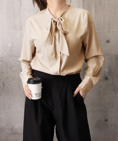 Miniministore（ミニミニストア）の「ボウタイブラウスリボンレディースきれいめ（シャツ/ブラウス・レディース・ホワイト/ブルー/ベージュ・FREE）」の4枚目の写真