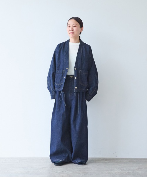 yuni(ユニ )の「Cotton 11oz denim back gum wide pants(デニムパンツ・レディース・ネイビー・M/S)」の2枚目の写真