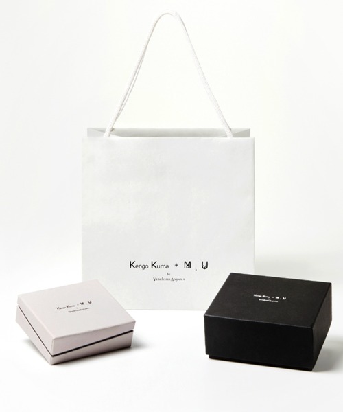 Kengo Kuma + MA,YU （ケンゴ クマ プラス マユ ）の「ケンゴ クマ プラス マユ ピアス（ピアス（両耳用）・レディース・イエローゴールド・ONE SIZE）」の4枚目の写真