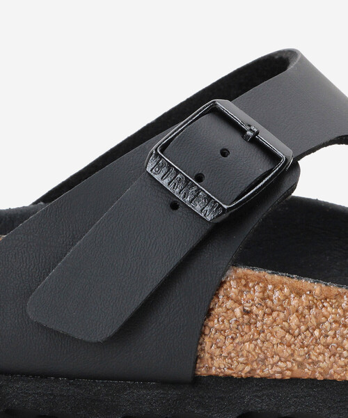 BIRKENSTOCK(ビルケンシュトック)の「BIRKENSTOCK | GiZEH BF TRIPLES BLACK WOMEN(サンダル・レディース・ブラック・37/38/36)」の9枚目の写真