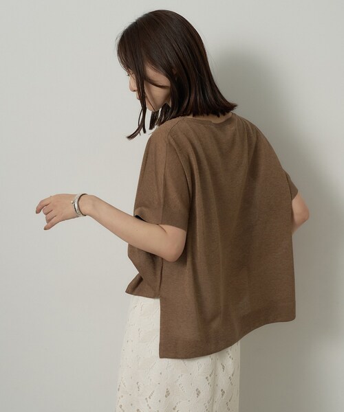 UNTITLED(アンタイトル)の「【アンサンブル可/品のある透け感】Tシャツ風ニットトップス(ニット/セーター・レディース・ナチュラル/パープル系/グレー/ブラウン系・00/02/04/44/48)」の11枚目の写真